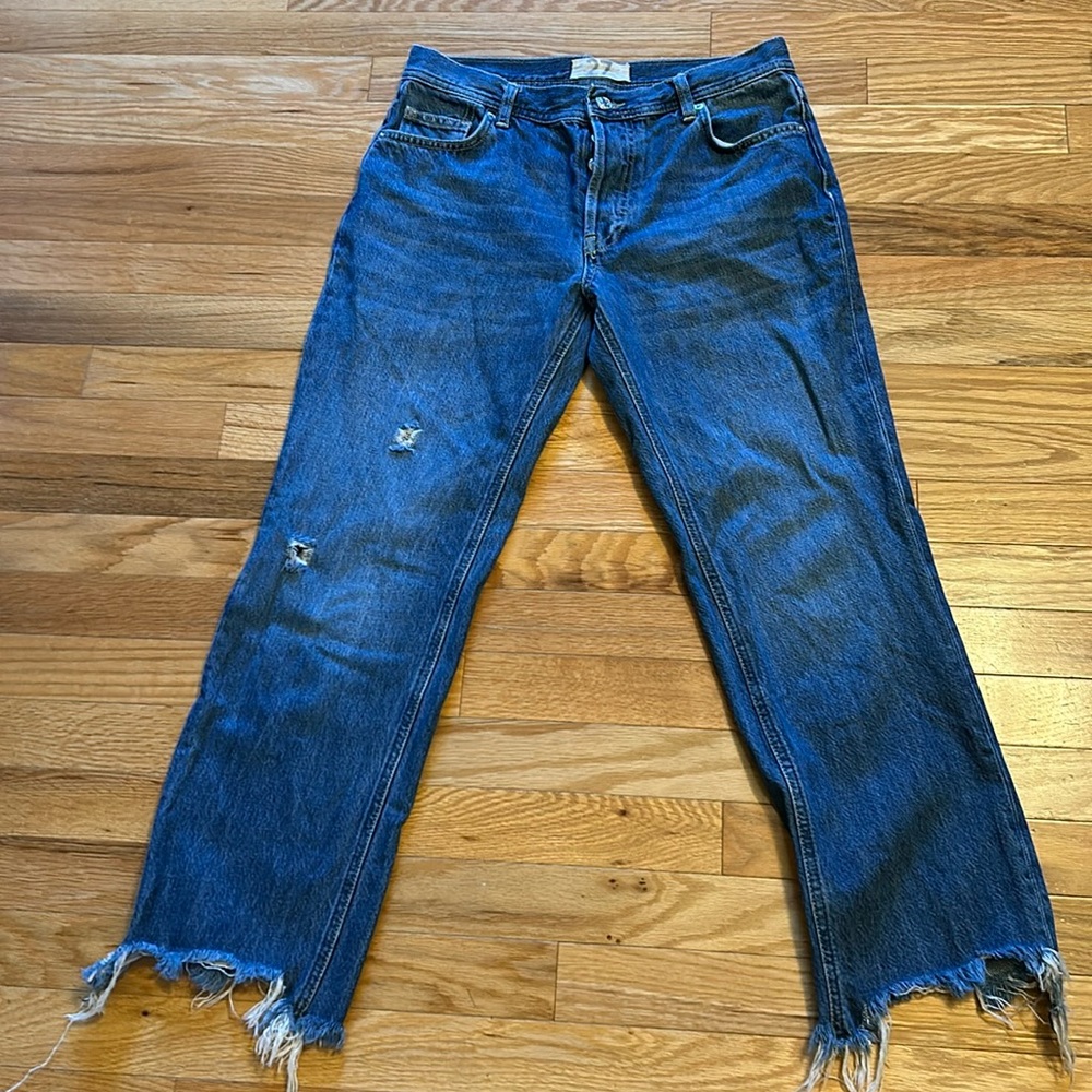 Free People Maggie ripped crop straight leg jeans. Size 27.